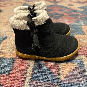 Livie & Luca Black Boots with Cream Faux-Sherpa Collar